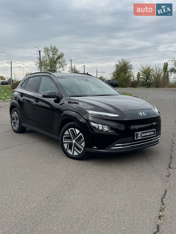 Внедорожник / Кроссовер Hyundai Kona 2022 в Киеве