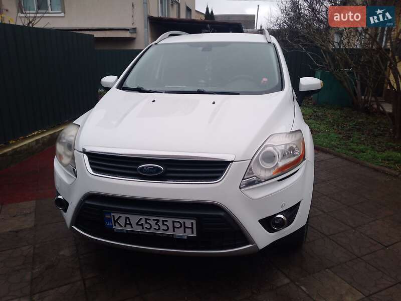 Внедорожник / Кроссовер Ford Kuga 2011 в Ирпене