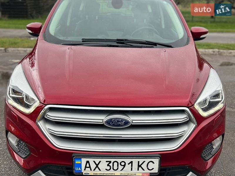 Внедорожник / Кроссовер Ford Kuga 2019 в Киеве