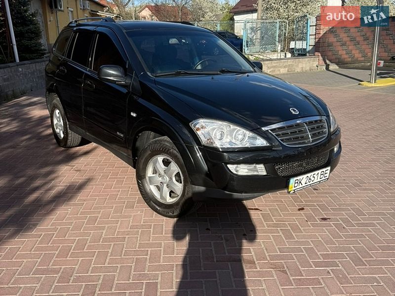 Внедорожник / Кроссовер SsangYong Kyron 2010 в Ровно