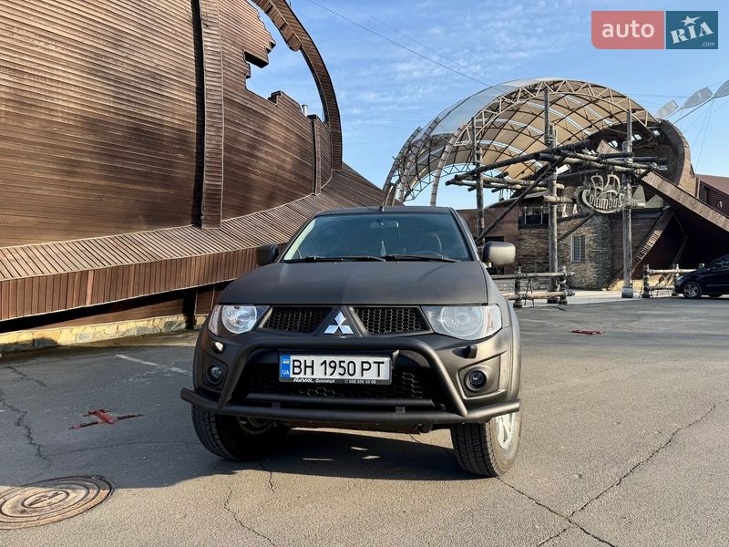 Пикап Mitsubishi L 200 2011 в Одессе