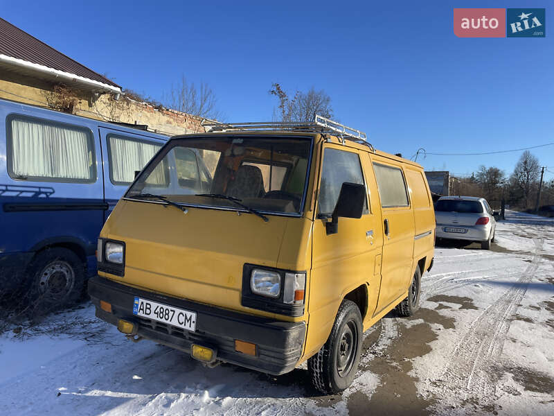 Минивэн Mitsubishi L 300 1986 в Тульчине