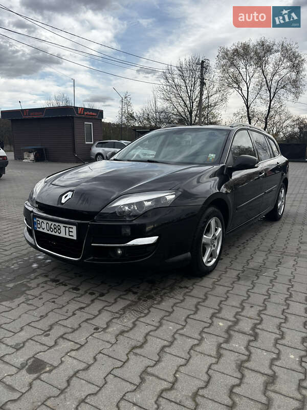 Универсал Renault Laguna 2011 в Калуше