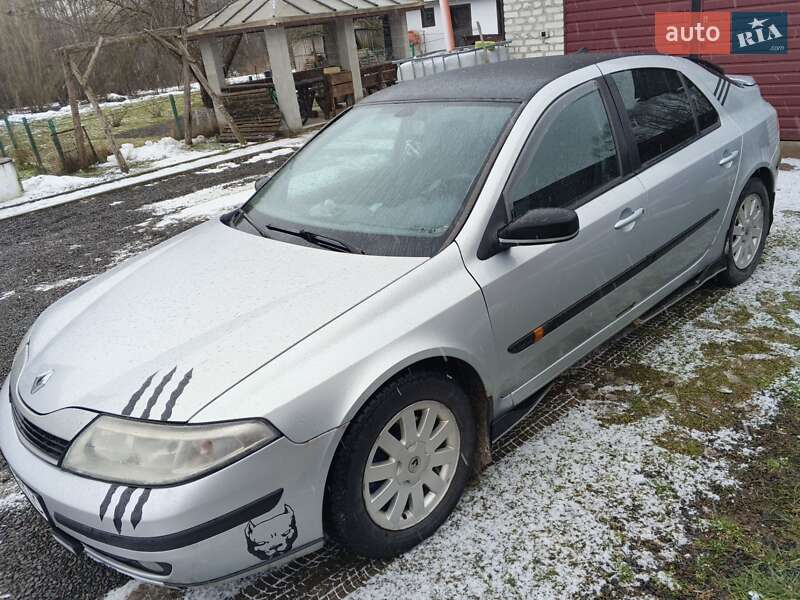 Лифтбек Renault Laguna 2002 в Новояворовске Лифтбек Renault Laguna 2002 в Новояворовске
