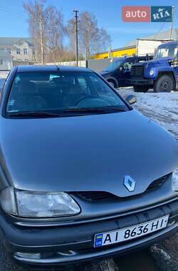 Універсал Renault Laguna 1996 в Узині