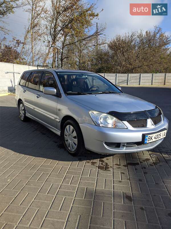 Універсал Mitsubishi Lancer 2006 в Рівному Універсал Mitsubishi Lancer 2006 в Рівному