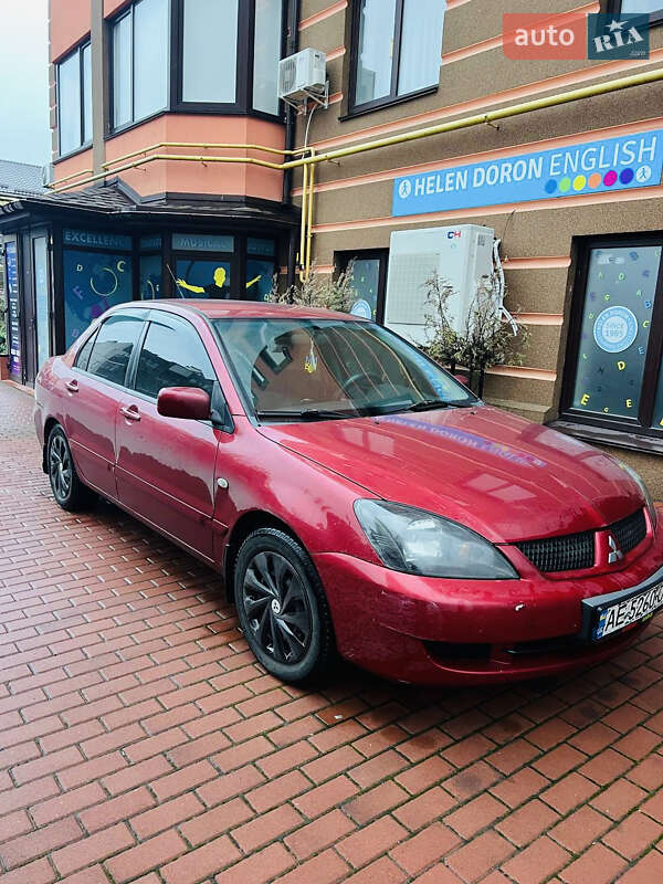 Седан Mitsubishi Lancer 2006 в Киеве