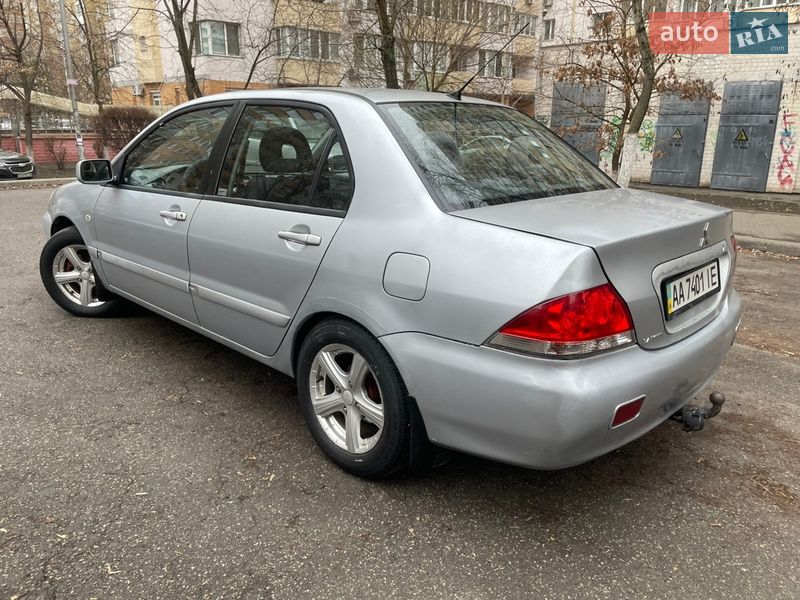 Седан Mitsubishi Lancer 2005 в Киеве Седан Mitsubishi Lancer 2005 в Киеве