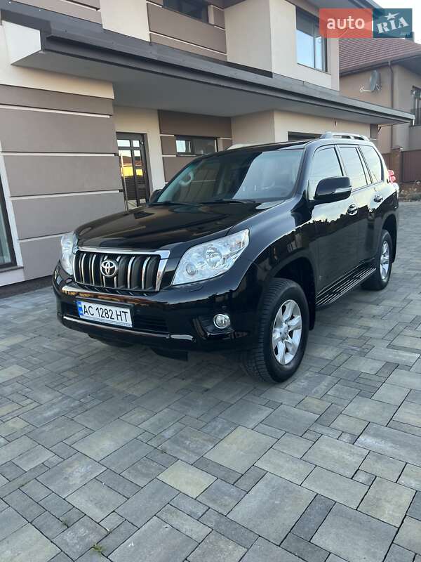 Позашляховик / Кросовер Toyota Land Cruiser Prado 2013 в Луцьку