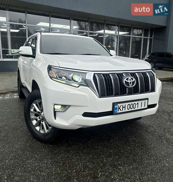Внедорожник / Кроссовер Toyota Land Cruiser Prado 2019 в Днепре