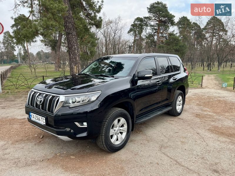 Внедорожник / Кроссовер Toyota Land Cruiser Prado 2019 в Киеве