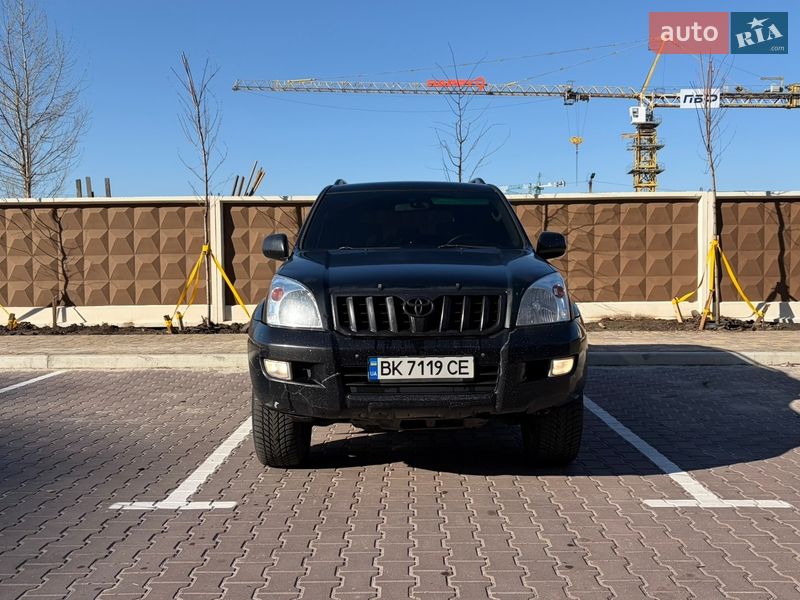 Внедорожник / Кроссовер Toyota Land Cruiser Prado 2004 в Софиевской Борщаговке Внедорожник / Кроссовер Toyota Land Cruiser Prado 2004 в Софиевской Борщаговке