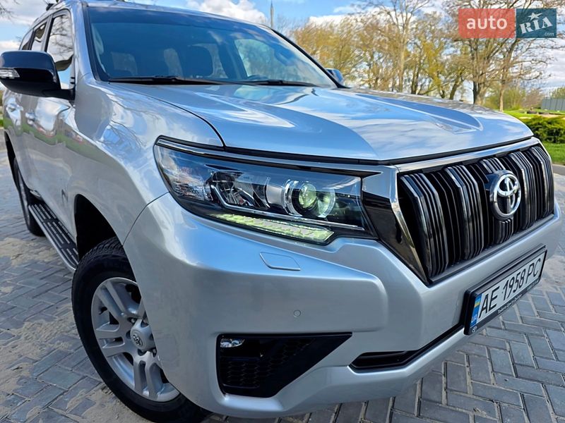 Внедорожник / Кроссовер Toyota Land Cruiser Prado 2021 в Кропивницком