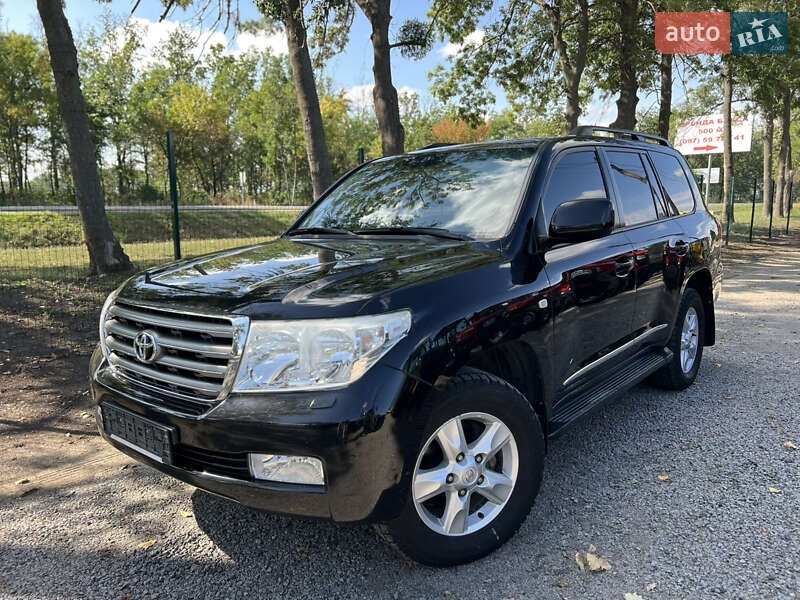 Внедорожник / Кроссовер Toyota Land Cruiser 2011 в Умани