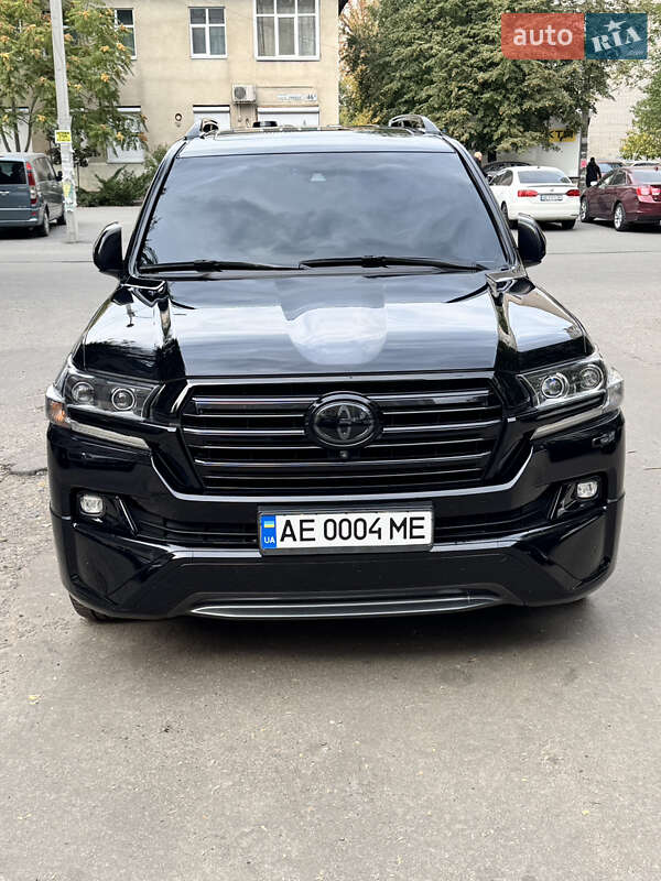 Внедорожник / Кроссовер Toyota Land Cruiser 2017 в Днепре Внедорожник / Кроссовер Toyota Land Cruiser 2017 в Днепре