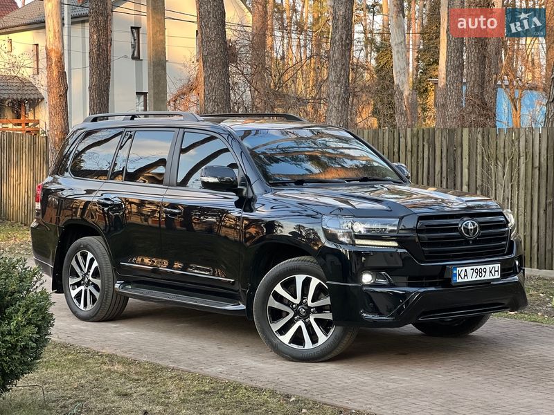 Внедорожник / Кроссовер Toyota Land Cruiser 2015 в Киеве