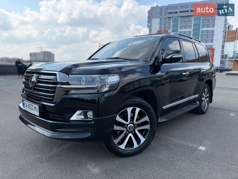 Внедорожник / Кроссовер Toyota Land Cruiser 2018 в Киеве