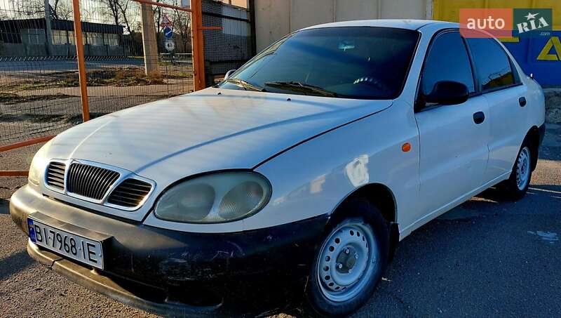 Седан Daewoo Lanos 1998 в Кременчуці