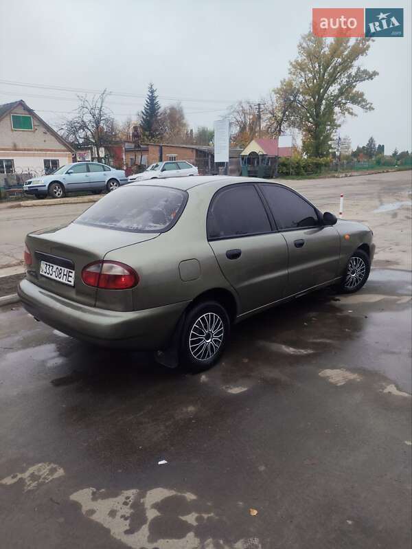 Седан Daewoo Lanos 2002 в Теплике