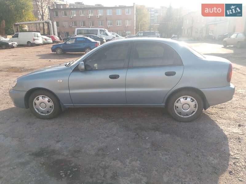 Седан ЗАЗ Lanos 2013 в Кривом Роге