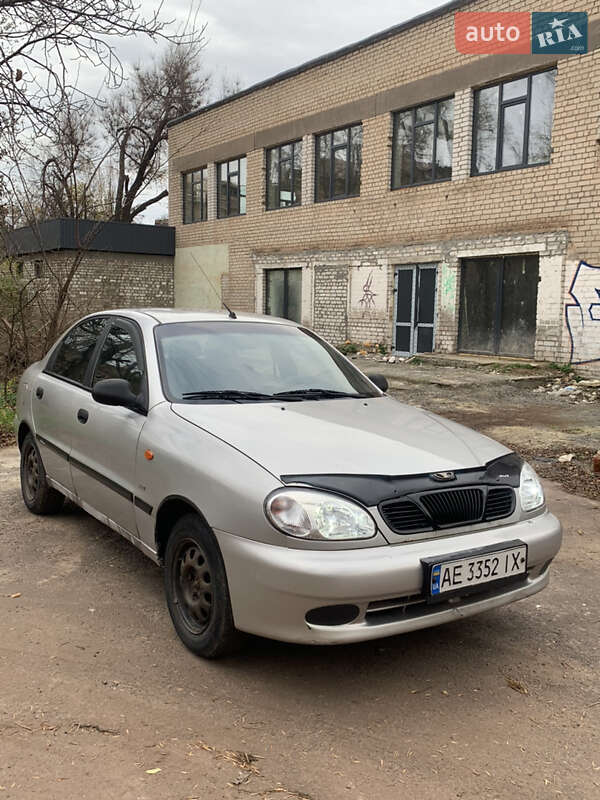 Седан Daewoo Lanos 2004 в Кривом Роге