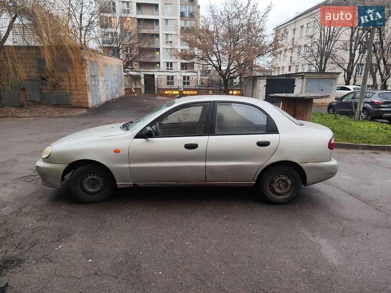 Седан Daewoo Lanos 2006 в Києві