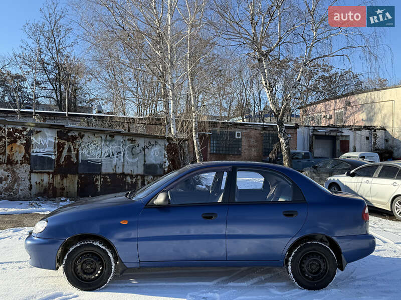 Седан ЗАЗ Lanos 2010 в Днепре