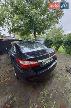 Седан Renault Latitude 2010 в Ровно