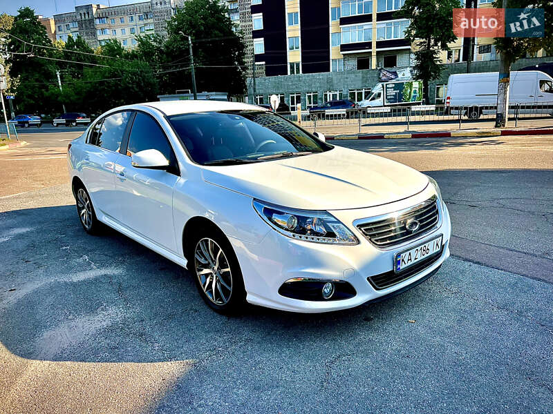 Седан Renault Latitude 2018 в Житомире