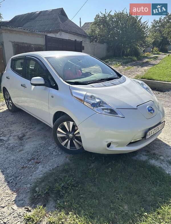 Хэтчбек Nissan Leaf 2015 в Харькове
