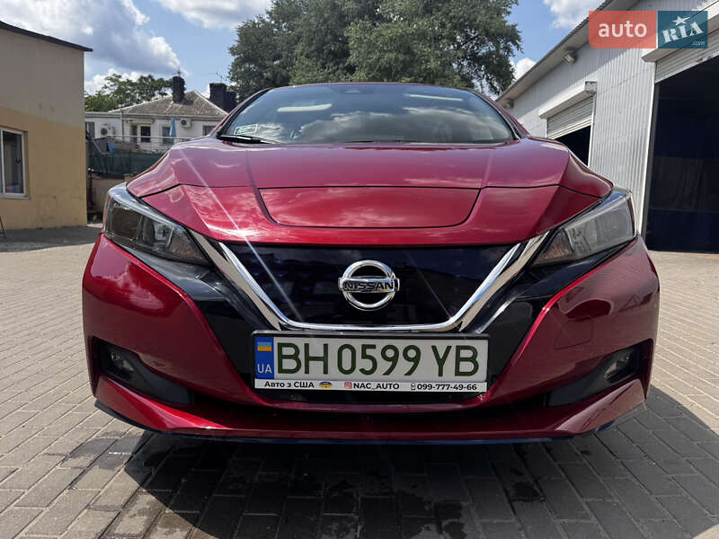 Хетчбек Nissan Leaf 2021 в Одесі