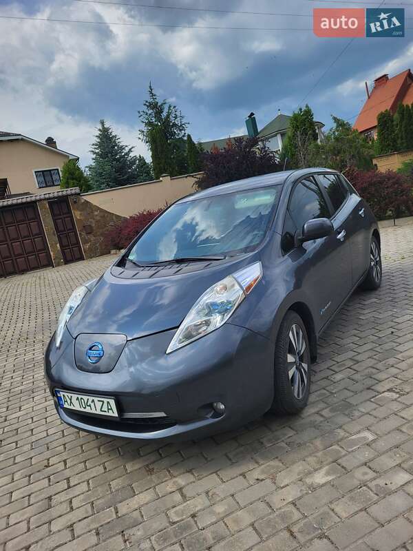 Хэтчбек Nissan Leaf 2013 в Харькове