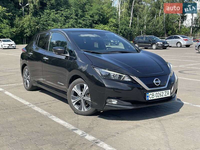 Хетчбек Nissan Leaf 2019 в Чернігові Хетчбек Nissan Leaf 2019 в Чернігові