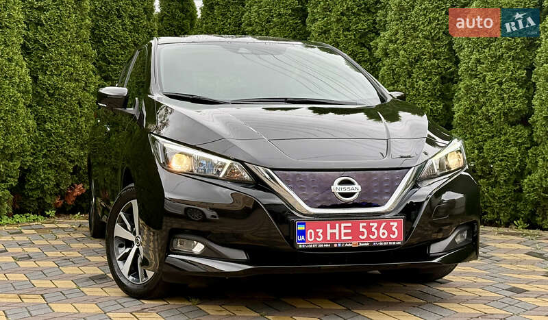 Хэтчбек Nissan Leaf 2022 в Самборе Хэтчбек Nissan Leaf 2022 в Самборе