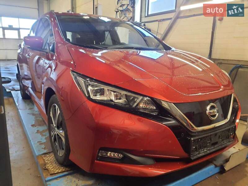 Хэтчбек Nissan Leaf 2018 в Киеве Хэтчбек Nissan Leaf 2018 в Киеве