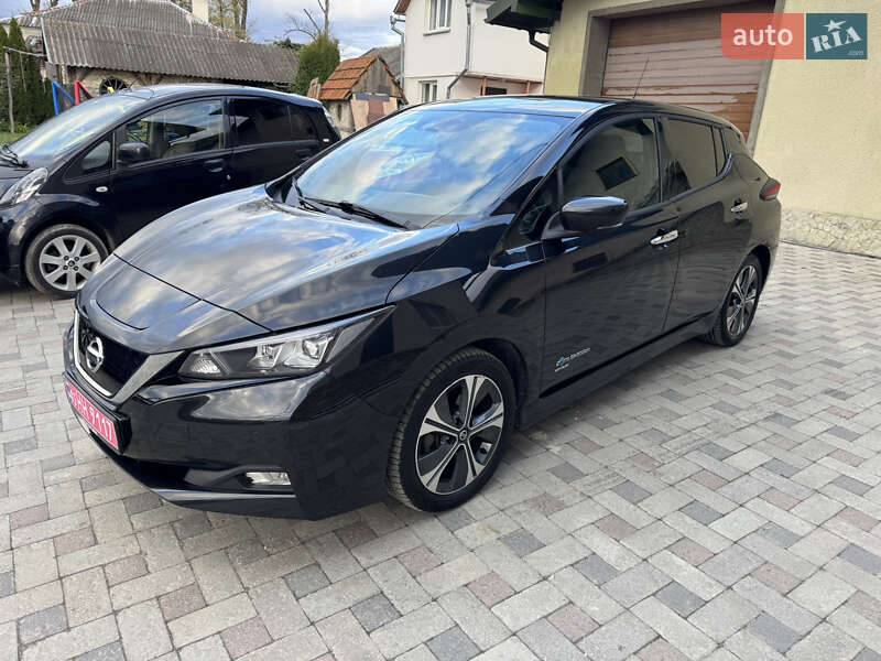 Хэтчбек Nissan Leaf 2019 в Тернополе