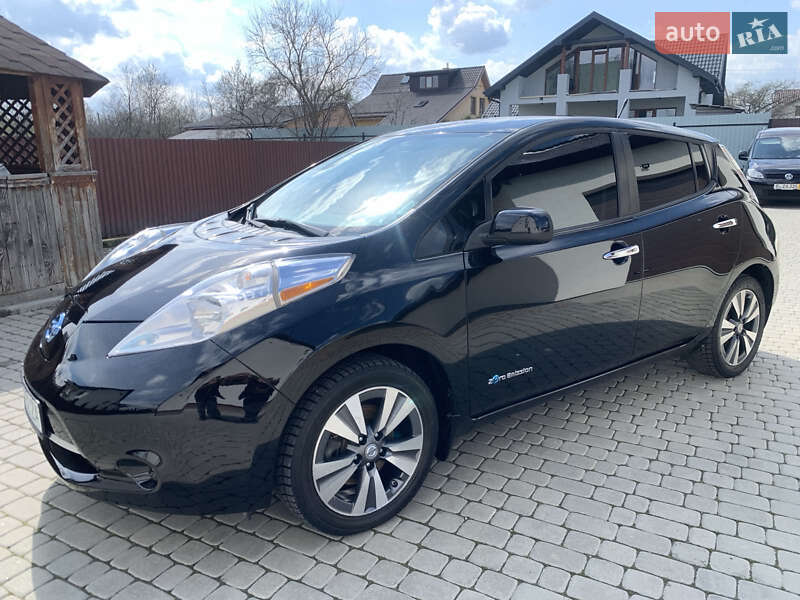 Хэтчбек Nissan Leaf 2015 в Богородчанах