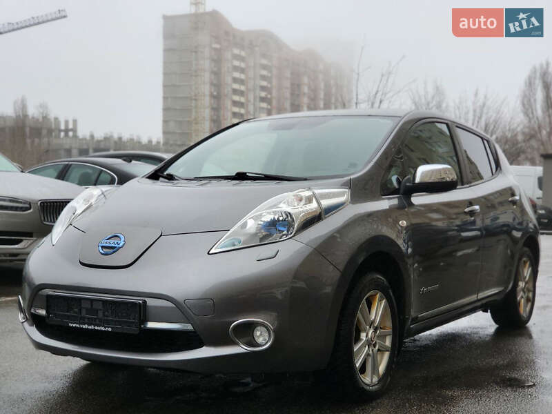 Хетчбек Nissan Leaf 2014 в Києві