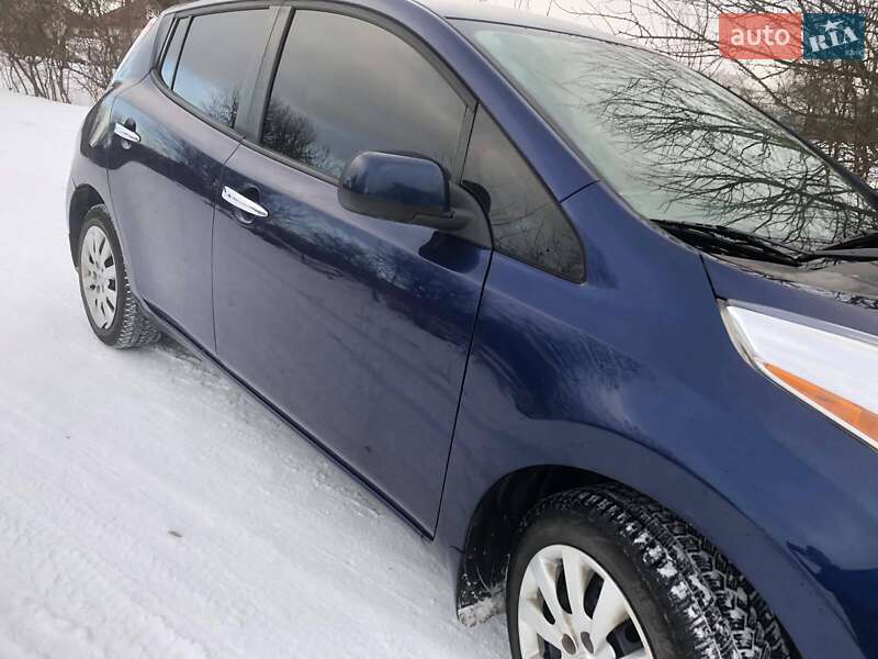 Хэтчбек Nissan Leaf 2017 в Львове