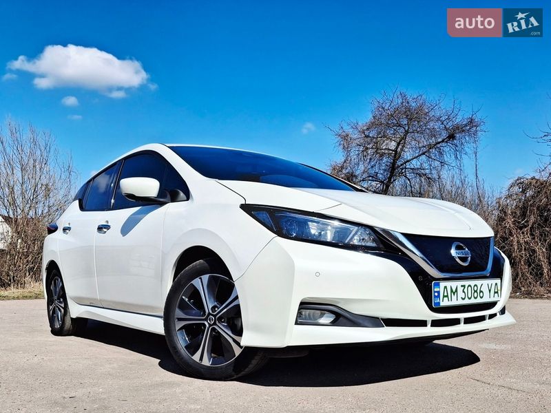 Хэтчбек Nissan Leaf 2020 в Бердичеве Хэтчбек Nissan Leaf 2020 в Бердичеве