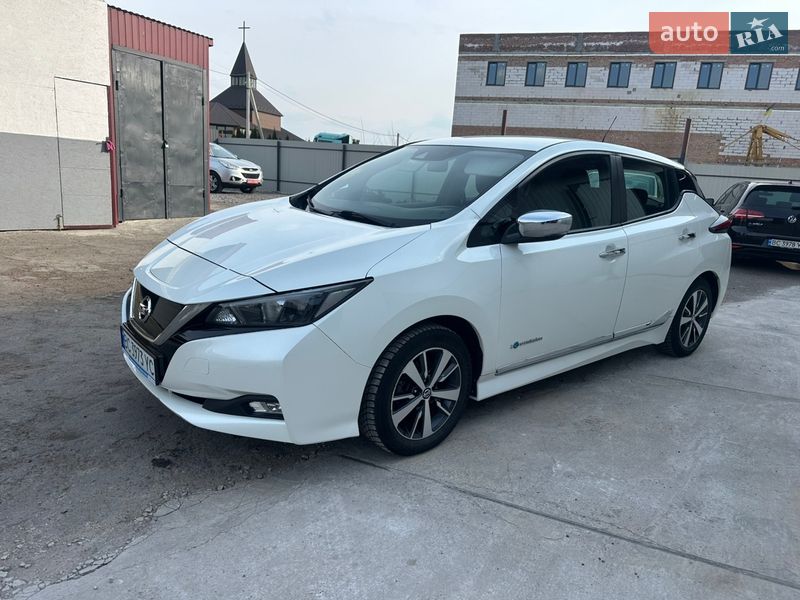 Хетчбек Nissan Leaf 2018 в Сокалі