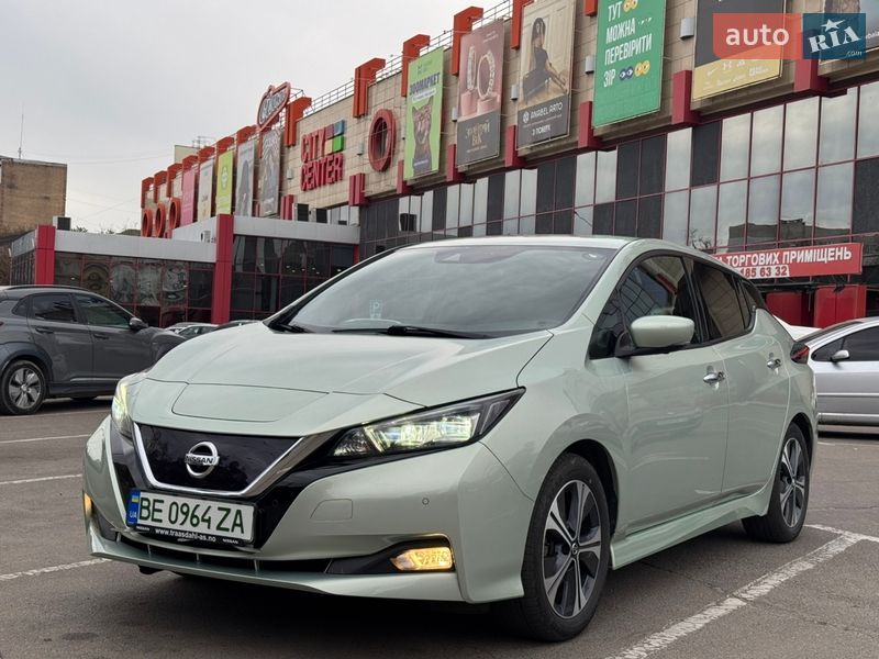 Хэтчбек Nissan Leaf 2018 в Николаеве
