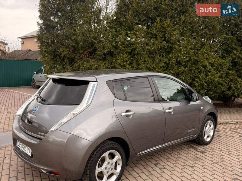 Хэтчбек Nissan Leaf 2016 в Черновцах