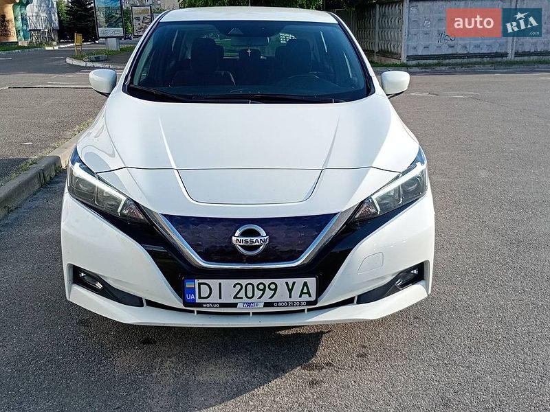 Хэтчбек Nissan Leaf 2019 в Броварах