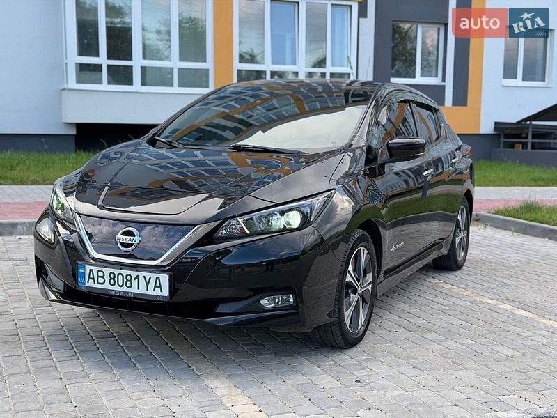 Хетчбек Nissan Leaf 2018 в Вінниці Хетчбек Nissan Leaf 2018 в Вінниці