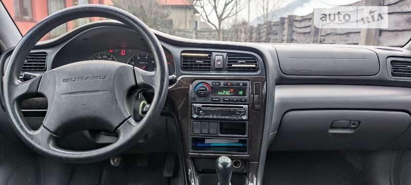 Седан Subaru Legacy 2002 в Хусті