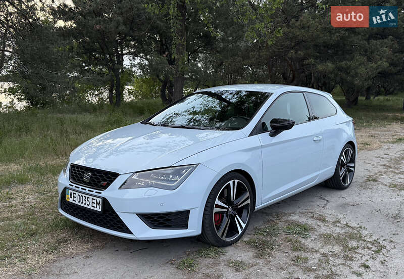 Хэтчбек SEAT Leon 2014 в Днепре Хэтчбек SEAT Leon 2014 в Днепре