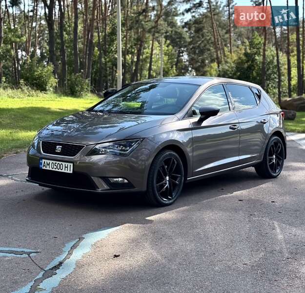 Хетчбек SEAT Leon 2016 в Житомирі
