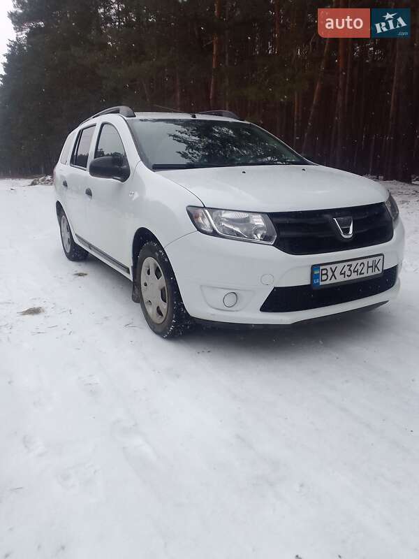 Седан Dacia Logan 2014 в Славуті
