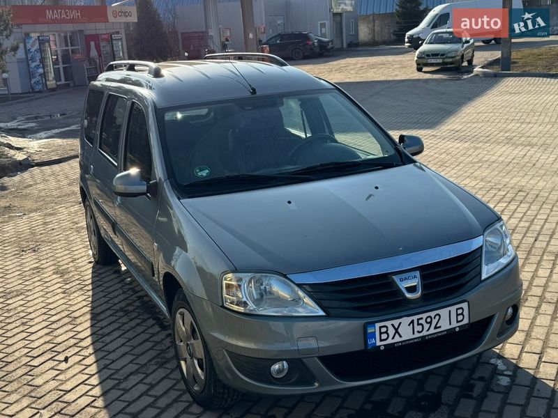 Седан Dacia Logan 2011 в Казатине Седан Dacia Logan 2011 в Казатине